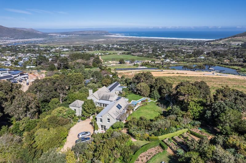 To Let 5 Bedroom Property for Rent in De Goede Hoop Western Cape